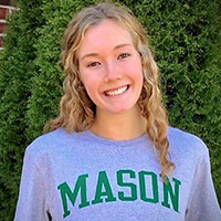Sophomore Lauren Ashton